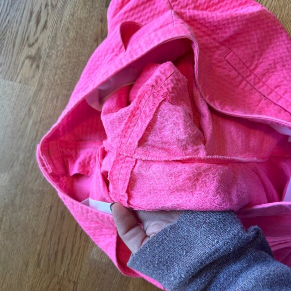 Lilly Pulitzer Pink Textured Shorts Size 4 - Picture 8 of 13